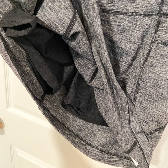 Athleta Charcoal Gray Heathered Excursion Skort - Picture 7 of 8